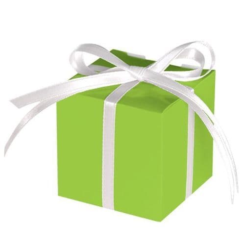 Kiwi Green Paper Treat Boxes 12 per pack.