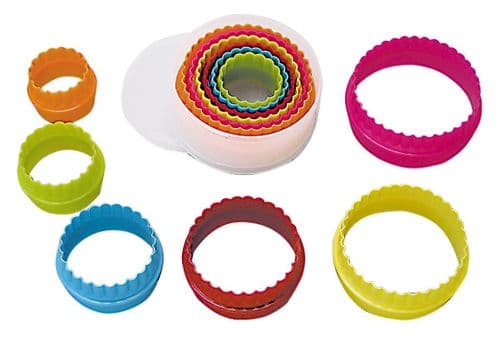 Round Plastic Cutters Set Multi-Coloured