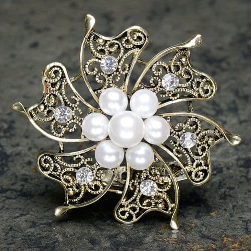 Gold Vintage Brooch with Pearls and Diamantes