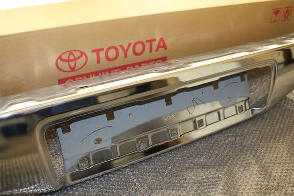 Genuine Toyota Hilux Rear Chrome Bumper 52105-0K021, 521050K021