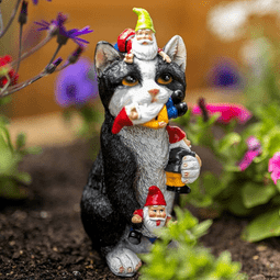Garth - The Gnome Catching Cat!.