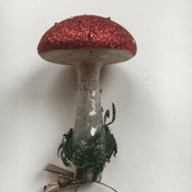 Glass Glitter, Red clip-on Domed Toadstool