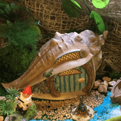 New Vivid Arts - Miniature World - Fairy Conch Shell Cottage