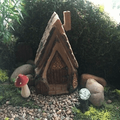 Vivid Arts-Miniature World - Woodcutters Cottage