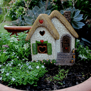 Woodland Fairy Garden - Love Heart  Cottage - 18cm
